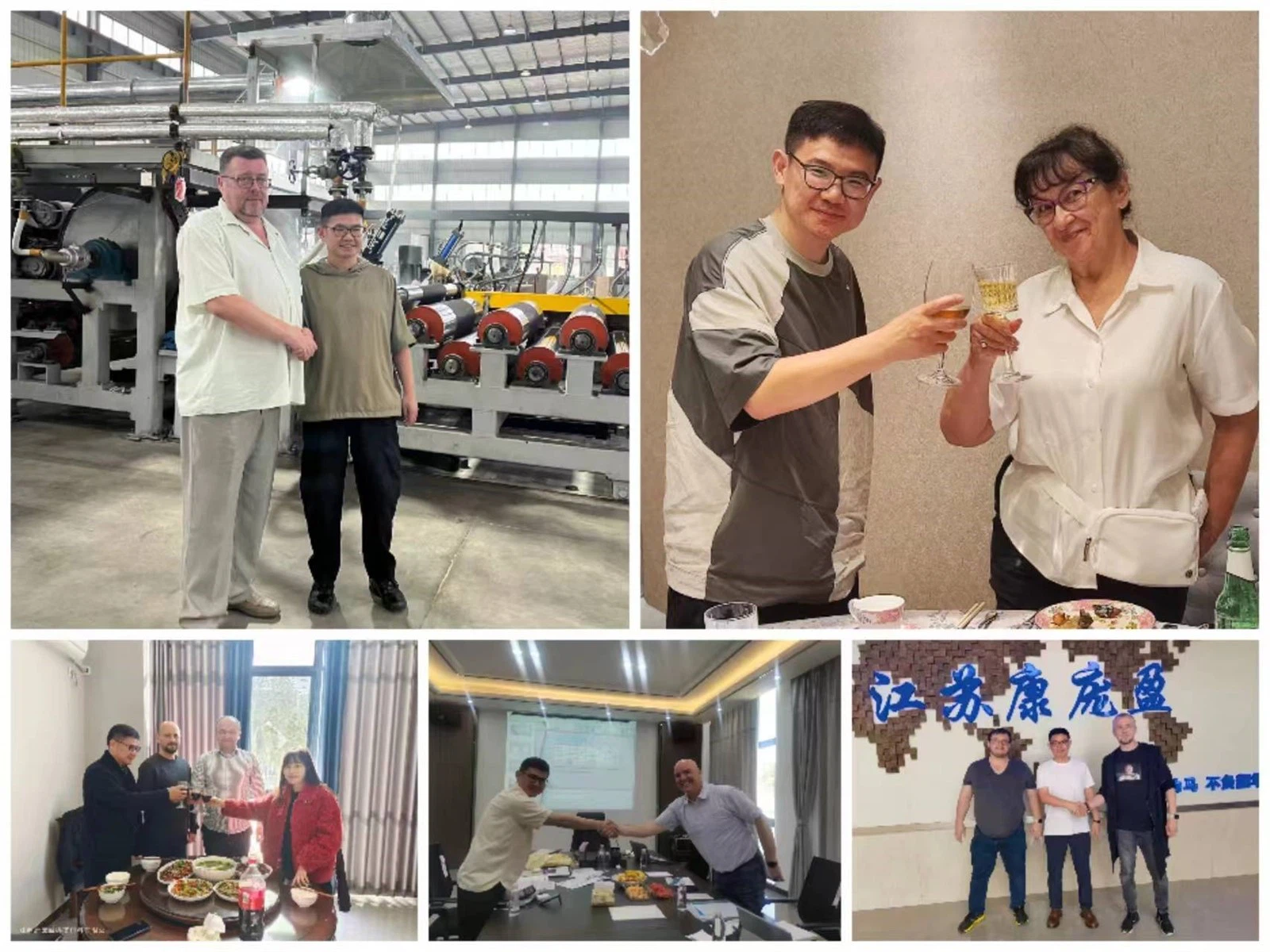 Group photo of customers Group photo of customers